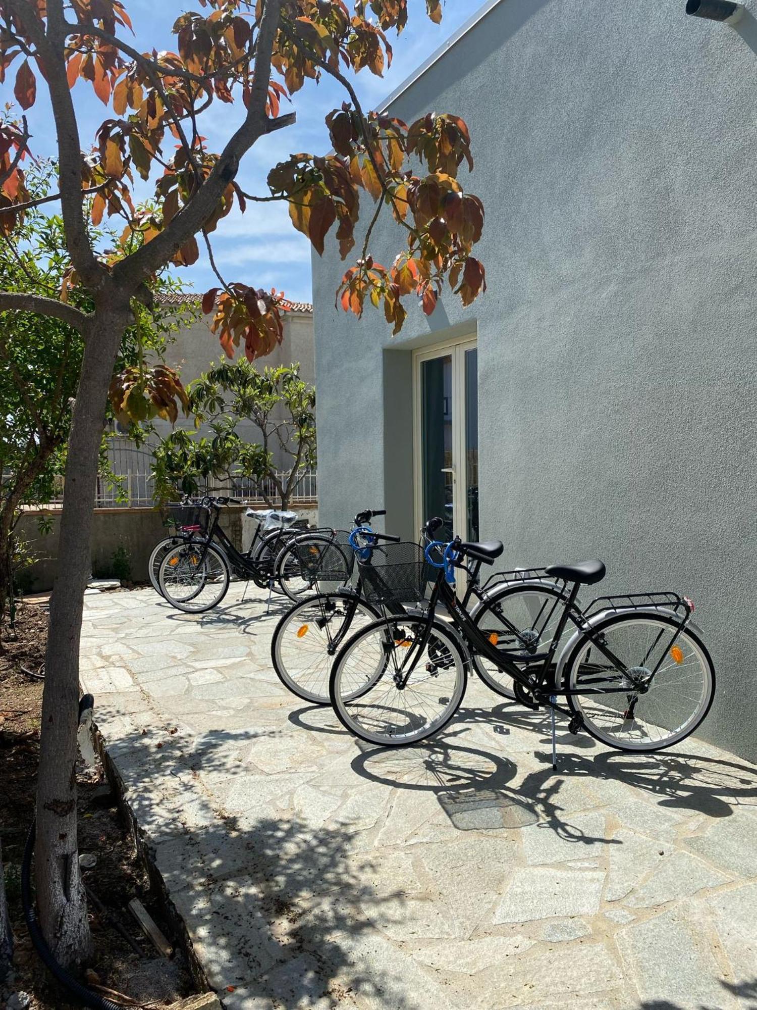 Ajo' Da Paolo Bed & Breakfast Budoni Exterior photo